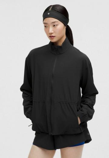 Спортивная куртка