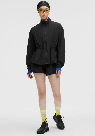 Спортивная куртка