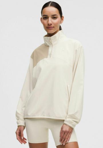 Спортивная толстовка