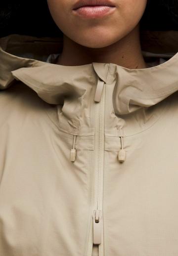 Спортивная куртка