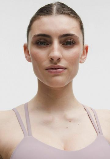 Спортивный бюстгальтер