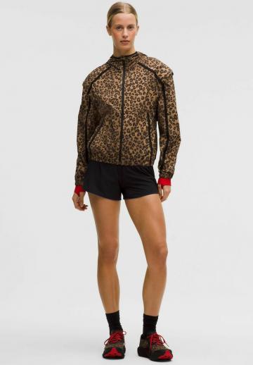 Спортивная куртка