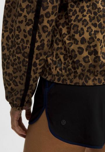 Спортивная куртка