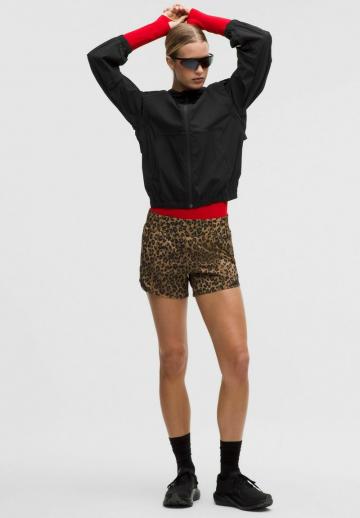 Спортивная куртка