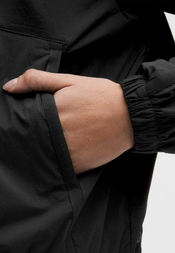 Спортивная куртка