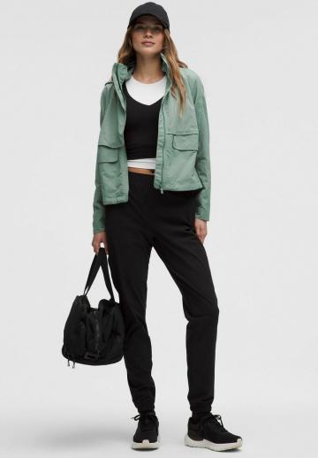 Спортивная куртка