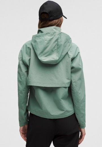 Спортивная куртка