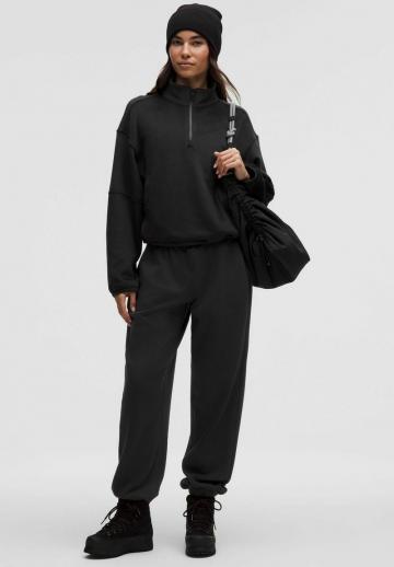 Спортивная толстовка