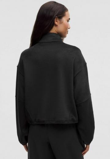 Спортивная толстовка