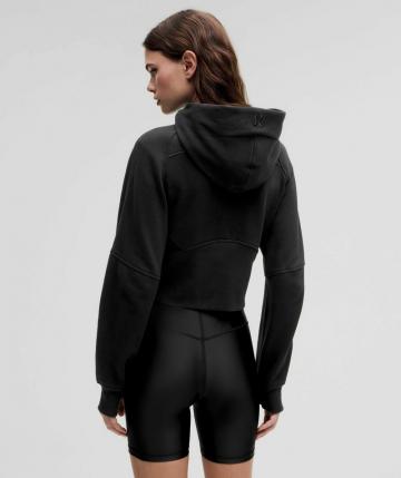 Спортивная толстовка