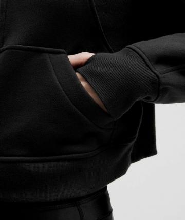 Спортивная толстовка