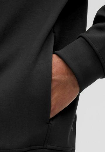 Спортивная кофта