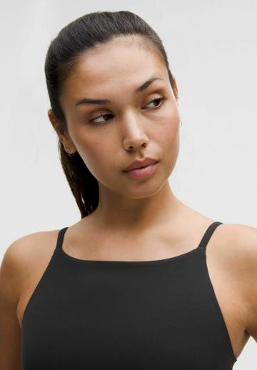 Спортивный бюстгальтер