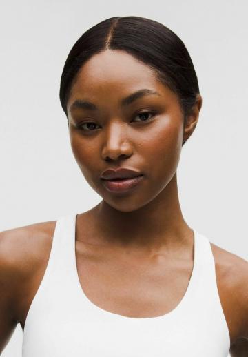 Спортивный бюстгальтер