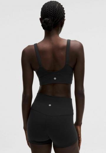 Спортивный бюстгальтер