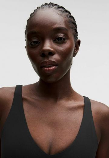 Спортивный бюстгальтер