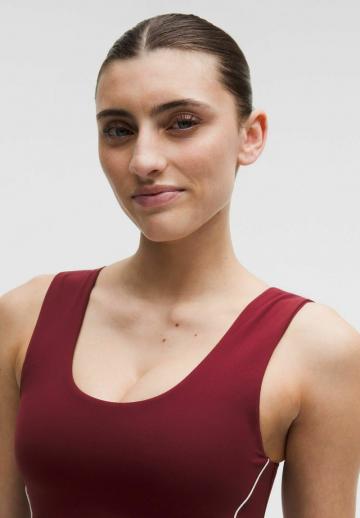 Спортивный бюстгальтер