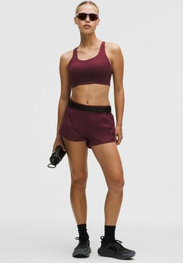 Спортивный бюстгальтер