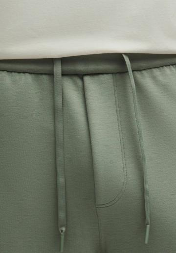 Спортивные штаны