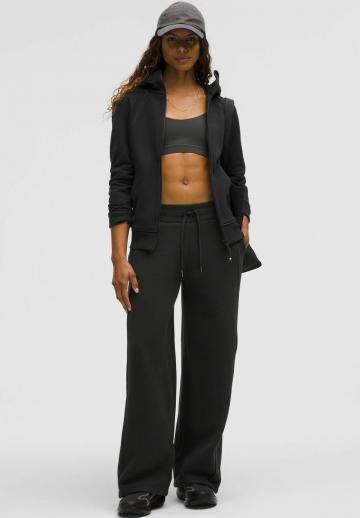 Спортивная толстовка