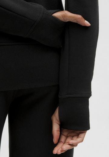 Спортивная толстовка