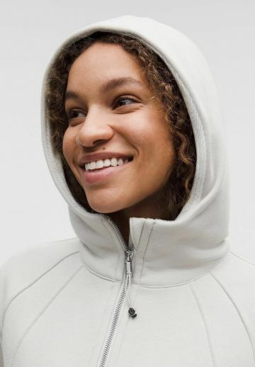 Спортивная толстовка