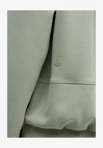 Спортивная толстовка