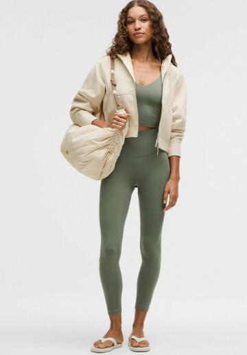 Спортивная толстовка