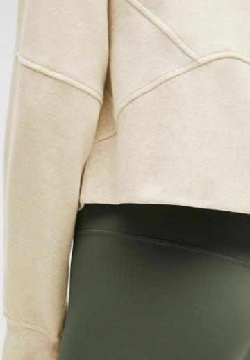 Спортивная толстовка