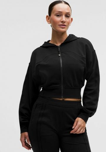 Спортивная толстовка