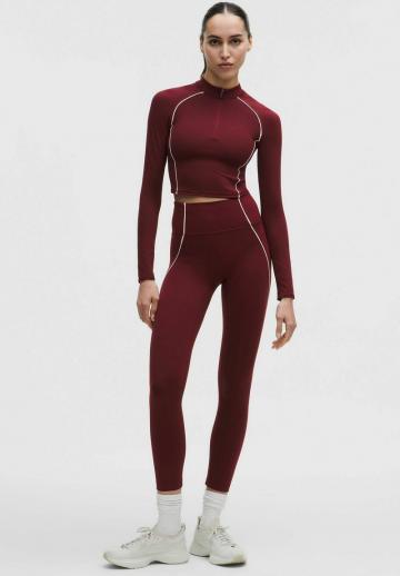 Спортивная толстовка