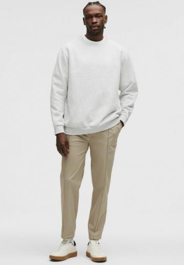 Спортивная кофта