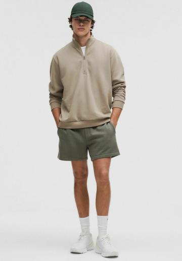 Спортивная кофта