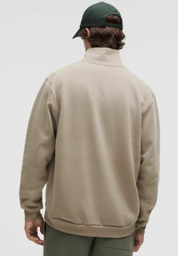 Спортивная кофта