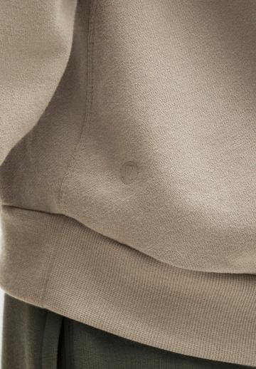 Спортивная кофта