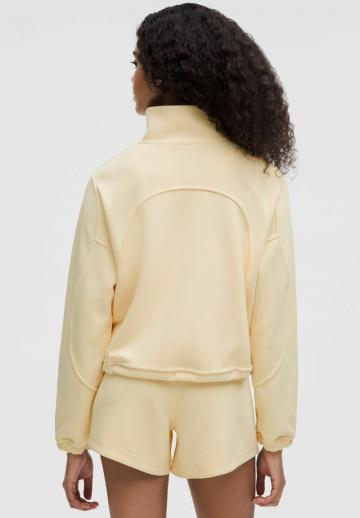 Спортивная толстовка