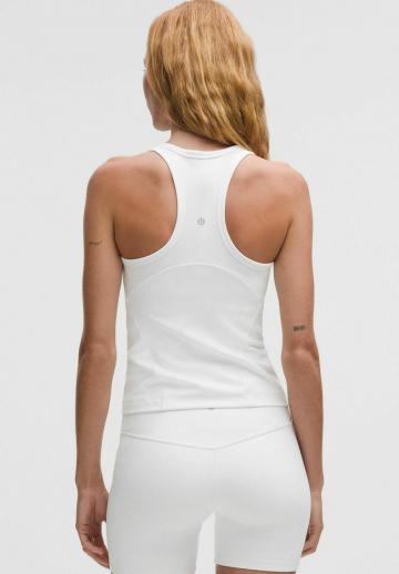 Спортивный топ