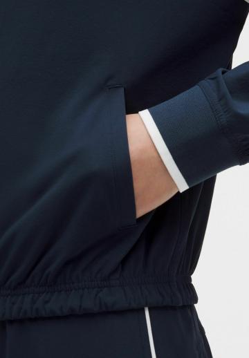 Спортивная куртка