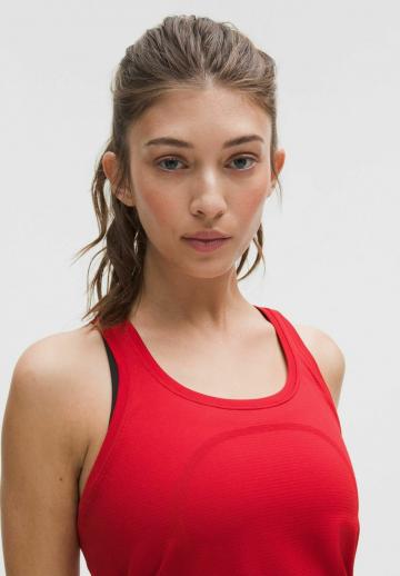 Спортивный топ