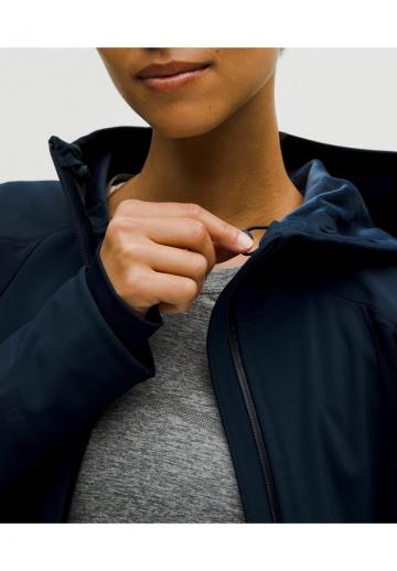 Спортивная куртка