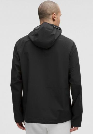 Спортивная куртка