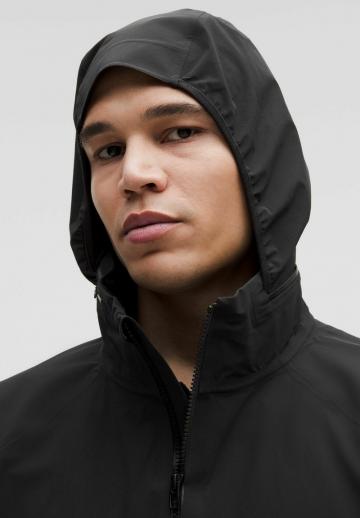 Спортивная куртка