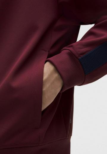 Спортивная куртка