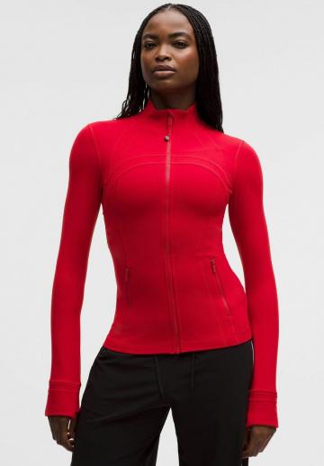 Спортивная куртка