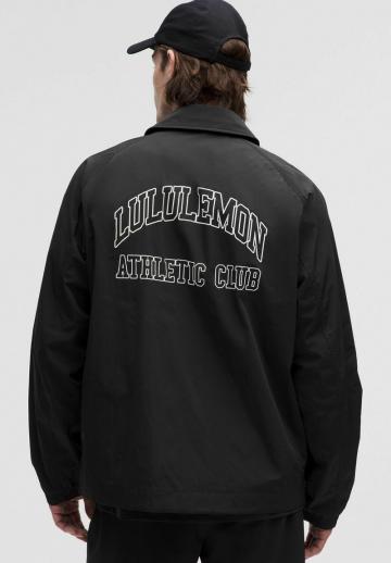 Спортивная куртка