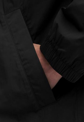 Спортивная куртка