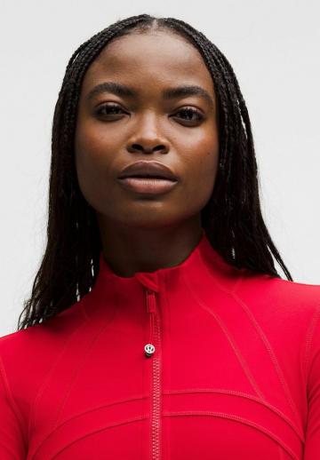 Спортивная куртка