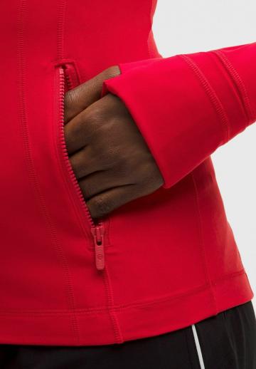 Спортивная куртка