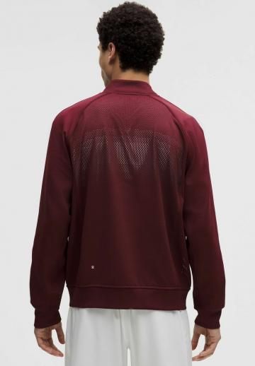 Спортивная куртка