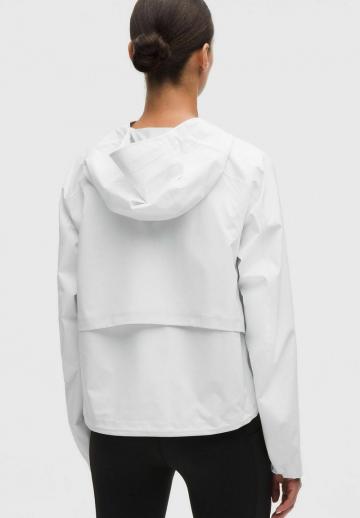 Спортивная куртка